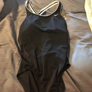 NWT Women’s Nike One Piece Bathing Suit-Large
